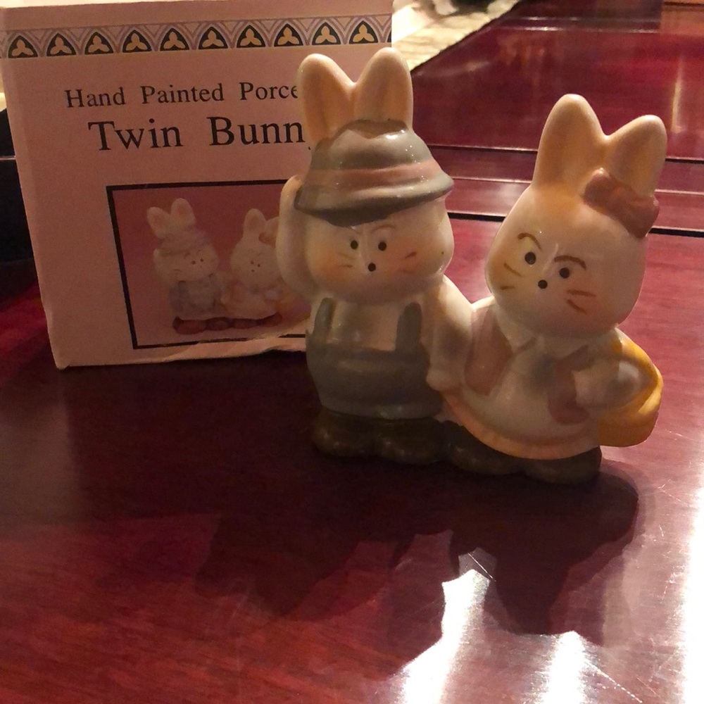 Vintage Hand Painted Porcelain Twin Bunny